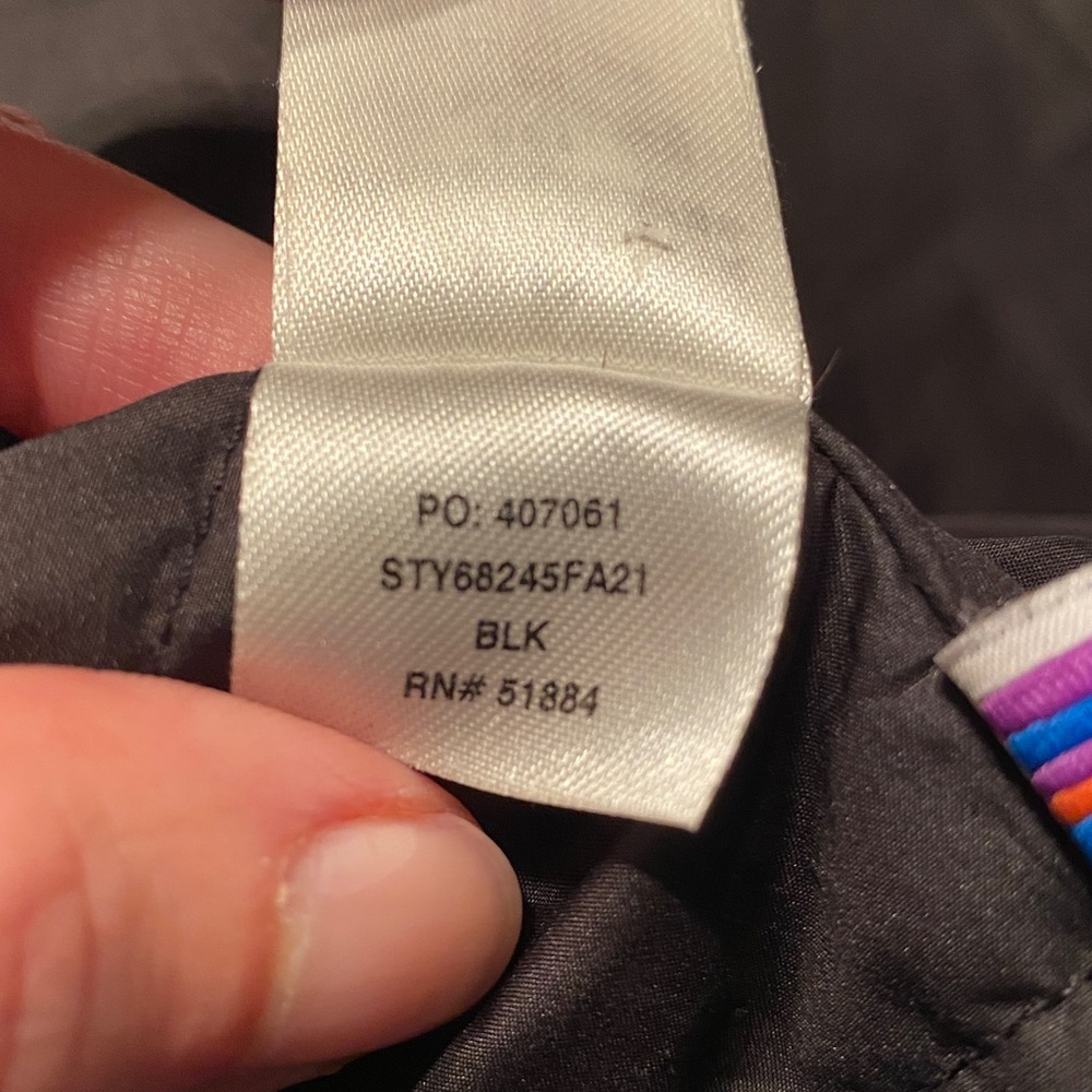 Patagonia Down Sweater Jacket, Boys XXL (16-18), black, good condition - Picture 6 of 6